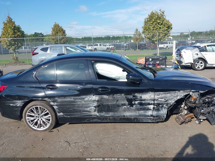 BMW 330I - zdjęcie 13