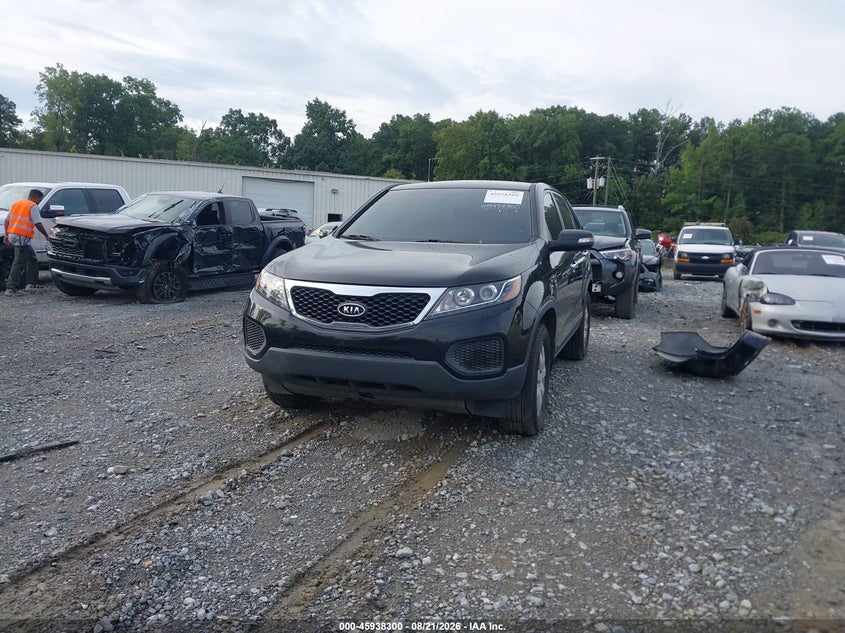 2013 KIA SORENTO auction photo 2