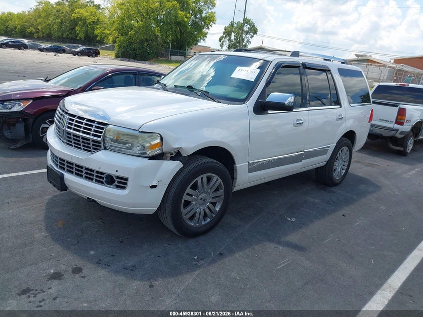 2011 LINCOLN NAVIGATOR auction photo 2