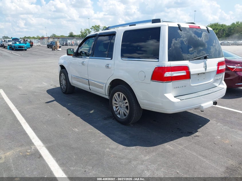 2011 LINCOLN NAVIGATOR auction photo 3