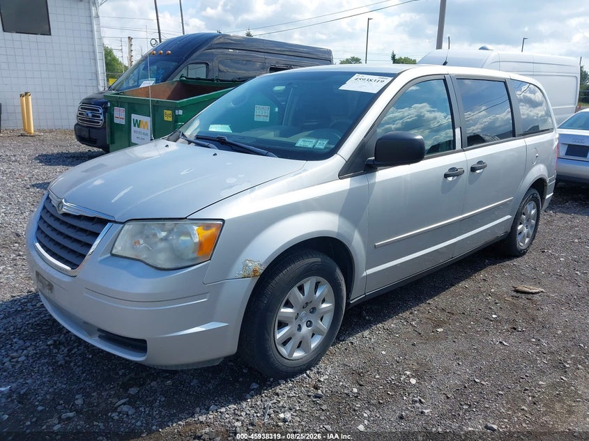 2008 CHRYSLER TOWN & COUNTRY auction photo 2