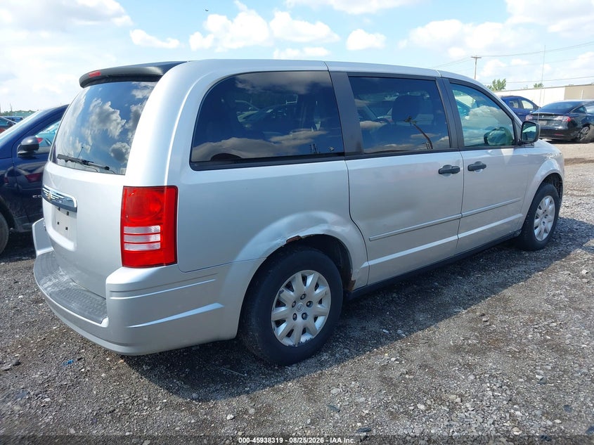 2008 CHRYSLER TOWN & COUNTRY auction photo 4