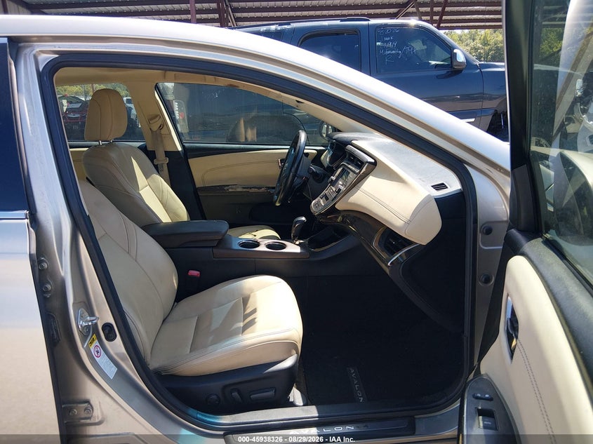 2013 TOYOTA AVALON auction photo 5