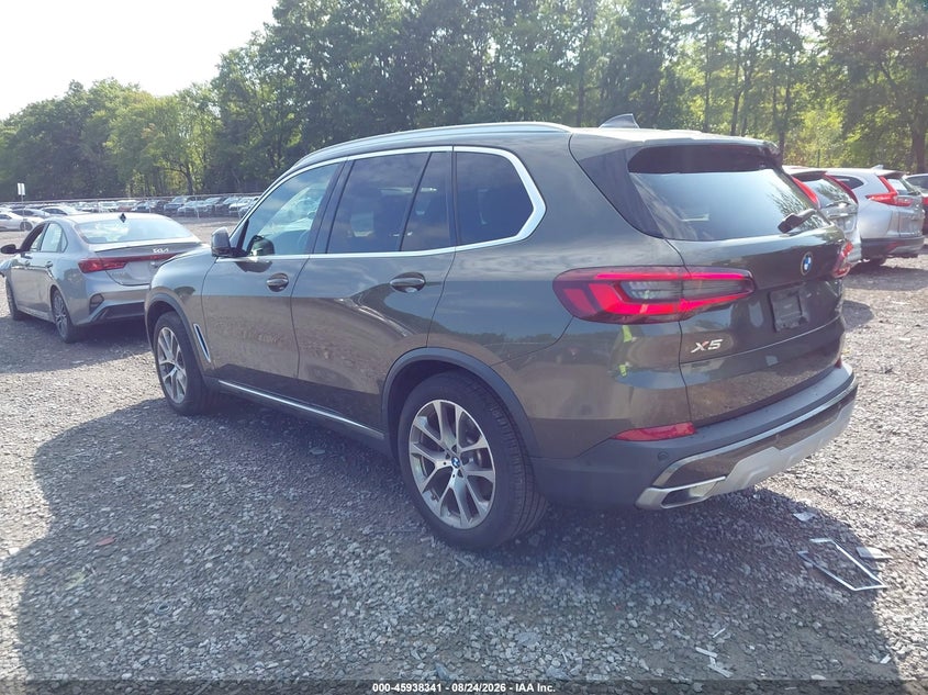 2021 BMW X5 auction photo 3