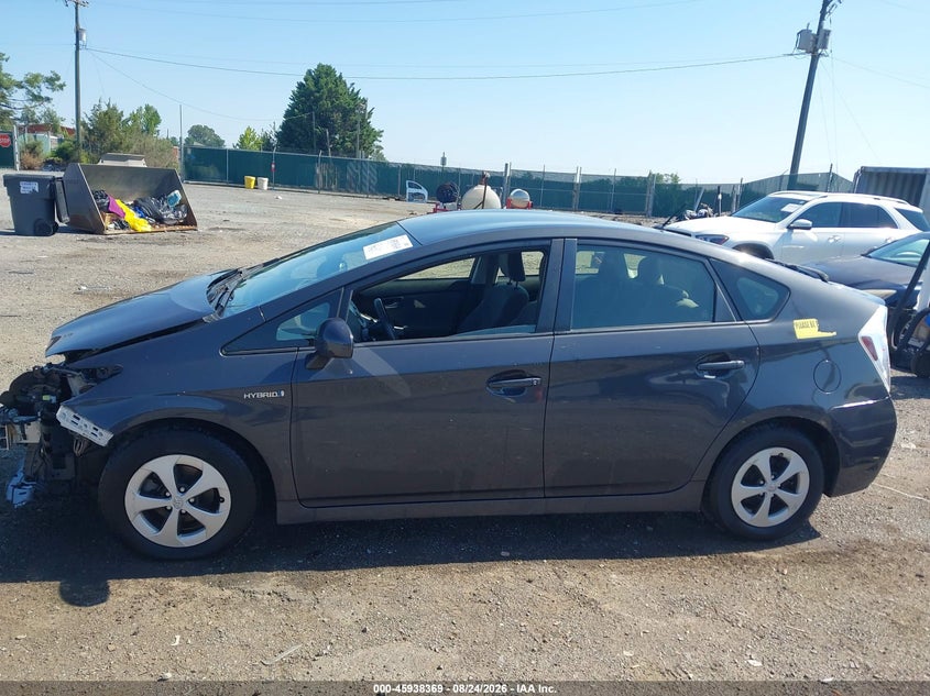 TOYOTA PRIUS - zdjęcie 15