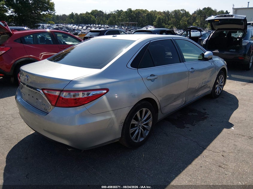 TOYOTA CAMRY HYBRID - zdjęcie 4