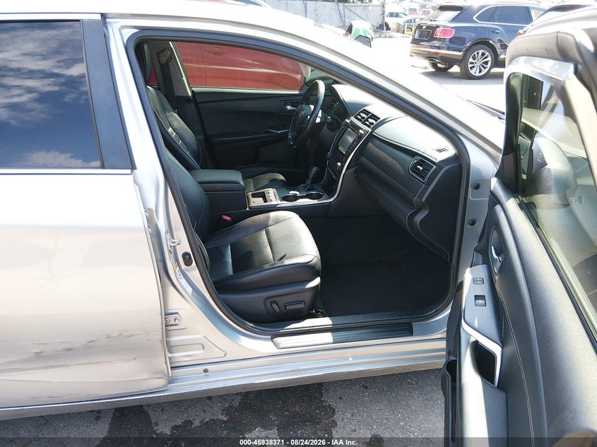 TOYOTA CAMRY HYBRID - zdjęcie 5