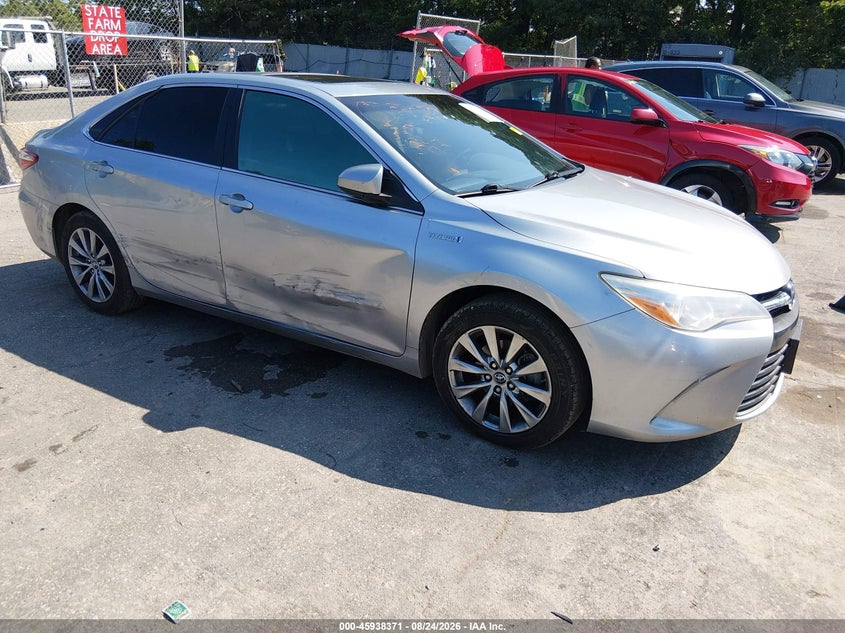 TOYOTA CAMRY HYBRID - zdjęcie 6