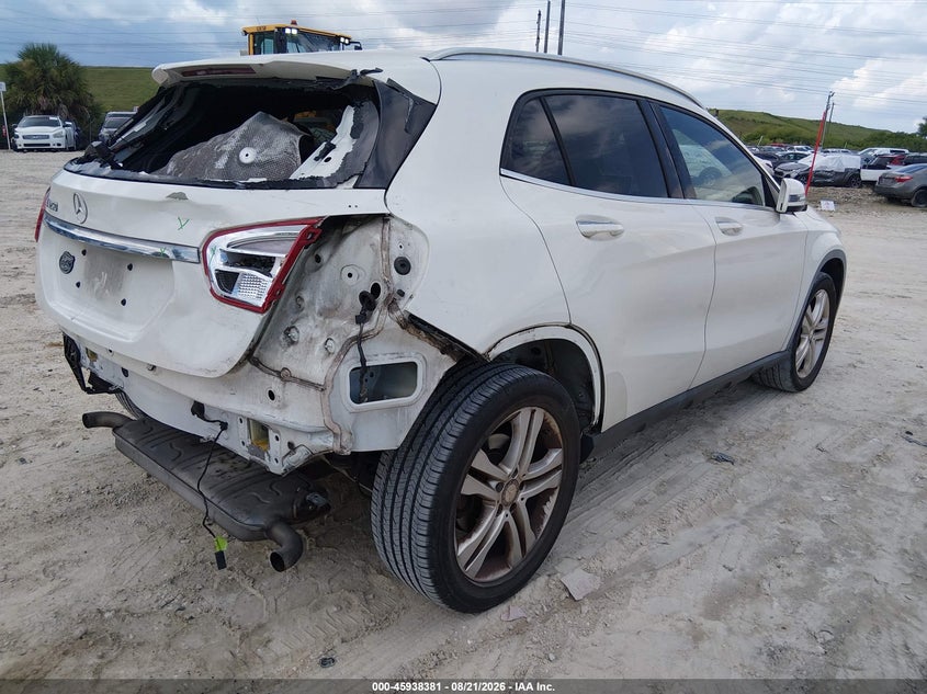 2016 MERCEDES-BENZ GLA 250 auction photo 4