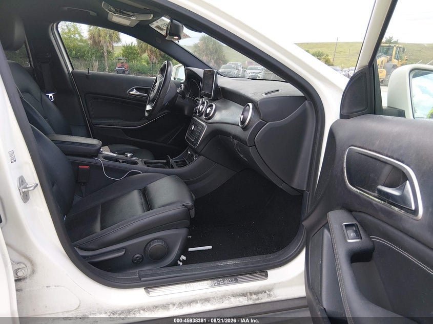 2016 MERCEDES-BENZ GLA 250 auction photo 5