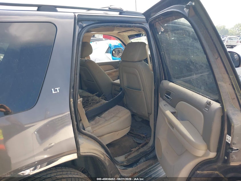 2010 CHEVROLET TAHOE auction photo 8