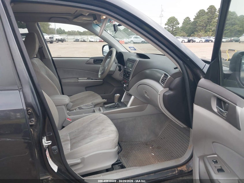 2009 SUBARU FORESTER auction photo 5