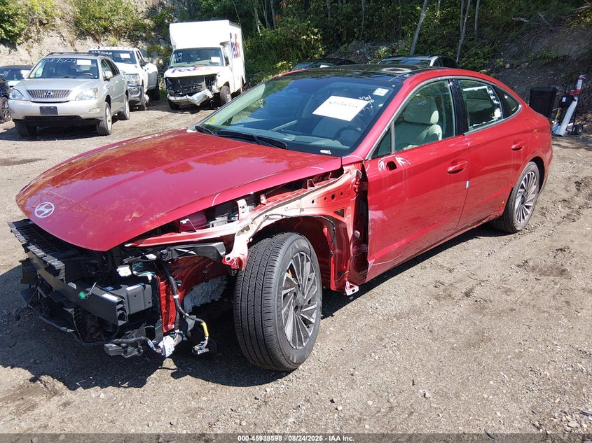 2025 HYUNDAI SONATA HYBRID auction photo 2