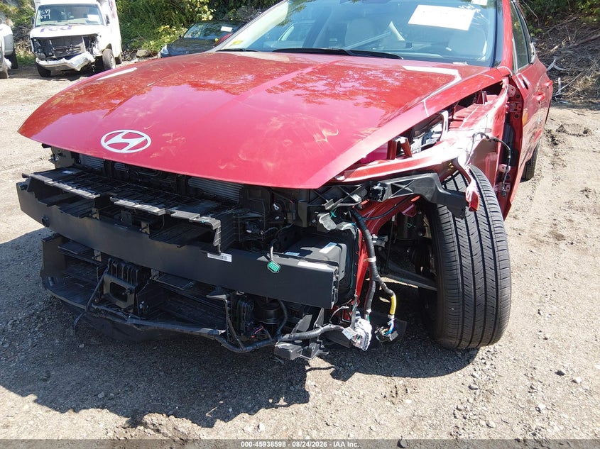 2025 HYUNDAI SONATA HYBRID auction photo 6