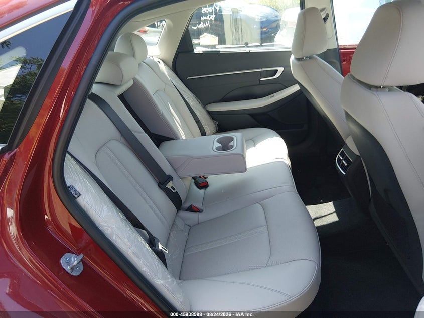 2025 HYUNDAI SONATA HYBRID auction photo 8