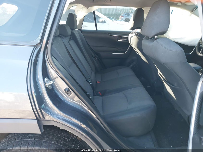 TOYOTA RAV4 - zdjęcie 8