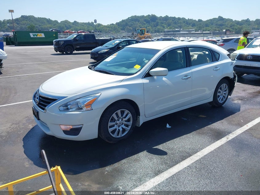 2015 Nissan Altima, Left Rear, IAAI, VIN 1N4AL3AP8FC217723 — photo 2