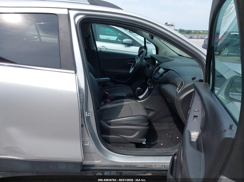 2017 CHEVROLET TRAX auction photo 5