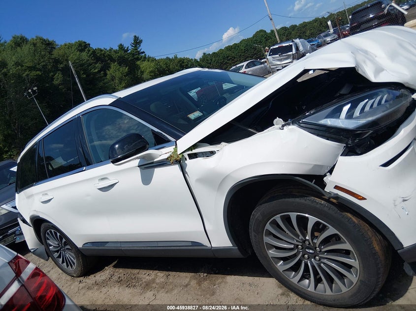 LINCOLN AVIATOR 2023 VIN 5LM5J6XC0PGL00427