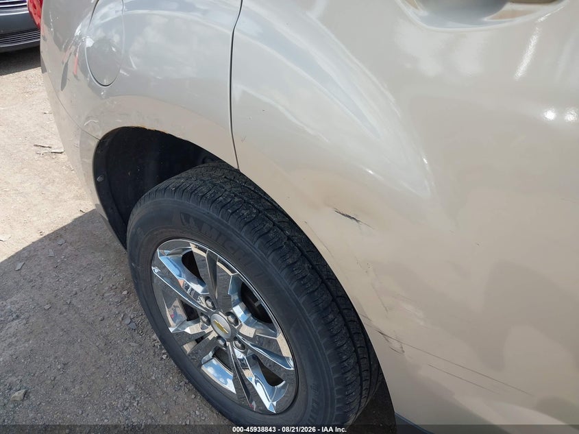 2011 CHEVROLET EQUINOX auction photo 6