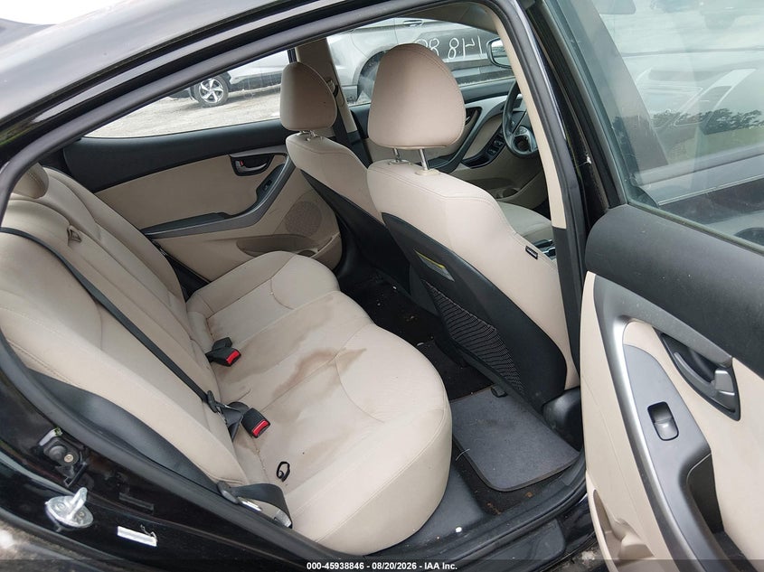 2015 HYUNDAI ELANTRA auction photo 8
