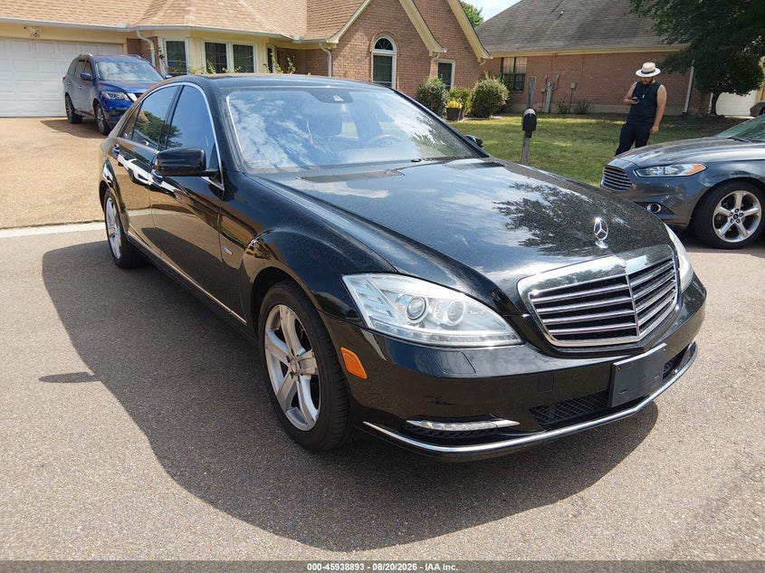 2012 MERCEDES-BENZ S 550 — zdjęcie z aukcji