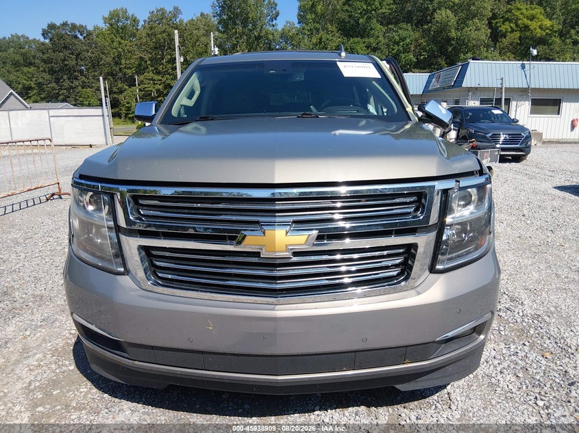 CHEVROLET SUBURBAN - zdjęcie 12