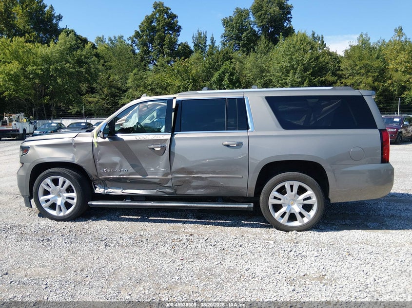 CHEVROLET SUBURBAN - zdjęcie 14