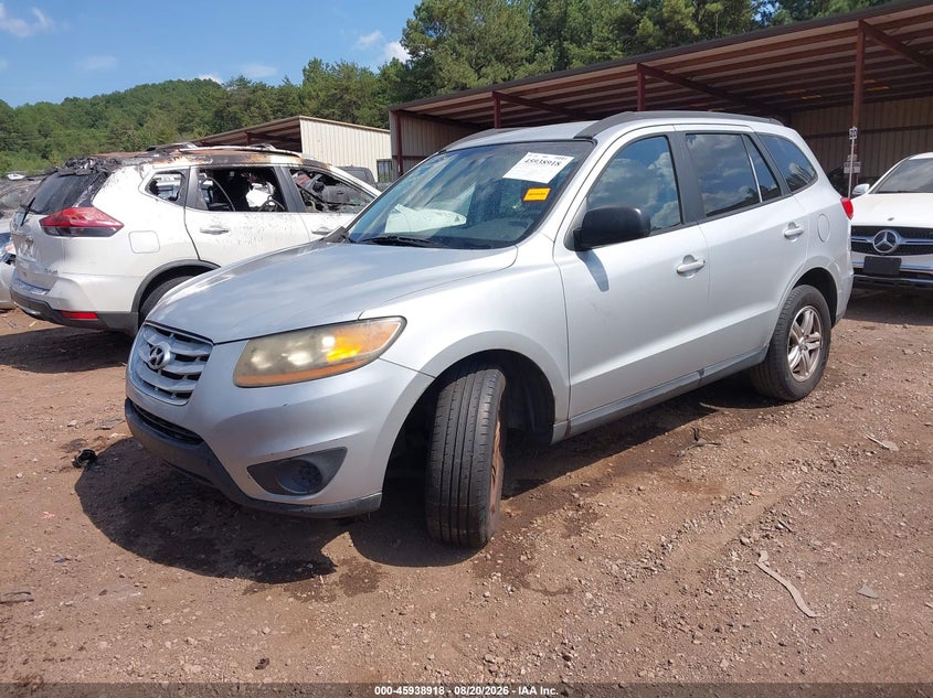 2010 Hyundai Santa Fe, Right Front, IAAI, VIN 5NMSG3AB0AH346508 — photo 2