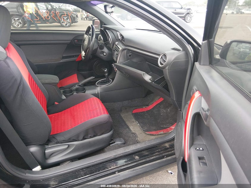 2014 SCION TC · Фото 5