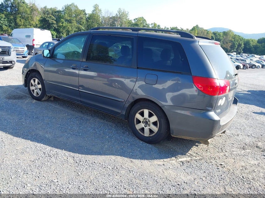 2009 TOYOTA SIENNA auction photo 3