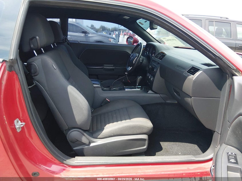2013 DODGE CHALLENGER auction photo 5