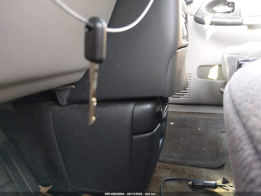 PONTIAC MONTANA 2003 VIN 1GMDU03E03D185589