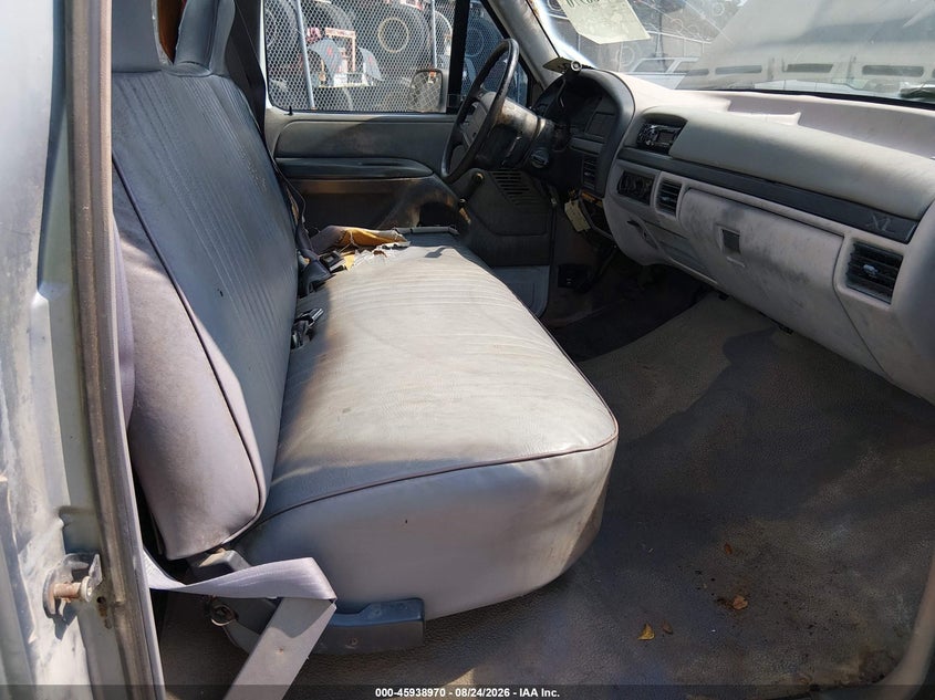 1995 FORD F150 auction photo 5