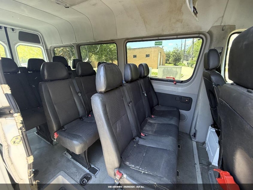 2015 MERCEDES-BENZ SPRINTER 2500 auction photo 8