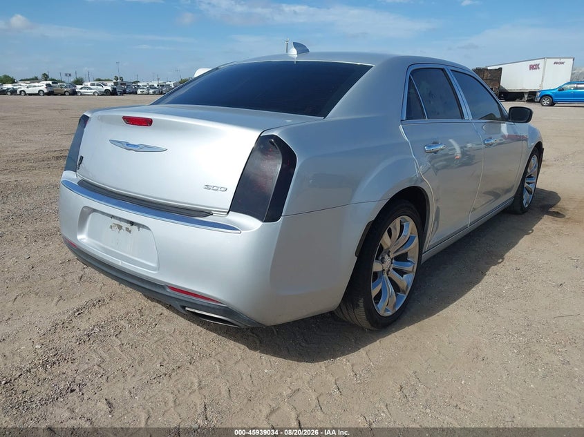 2020 CHRYSLER 300 auction photo 4