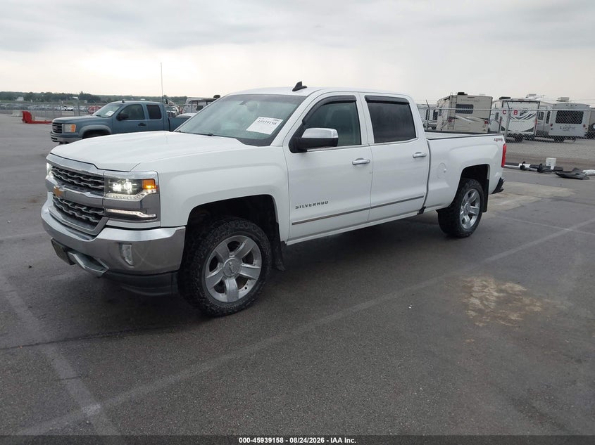 2017 Chevrolet Silverado, Right Side, IAAI, VIN 3GCUKSEJ3HG381388 — photo 2