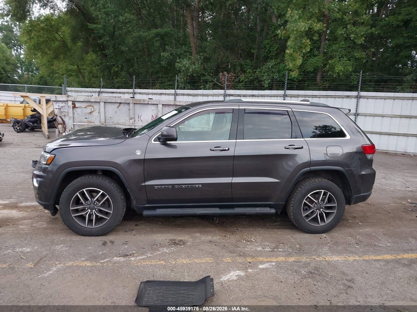 JEEP GRAND CHEROKEE - zdjęcie 14