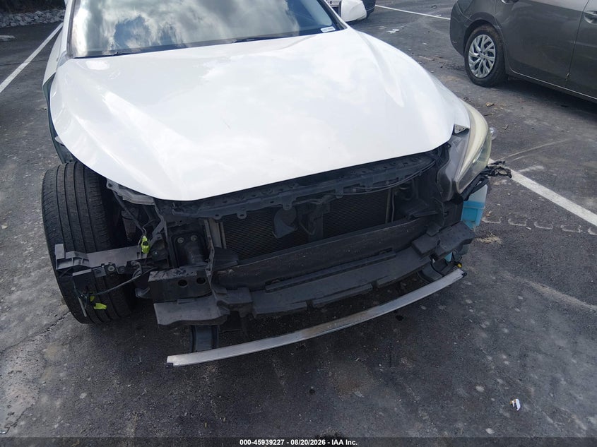 2015 INFINITI Q50 auction photo 6