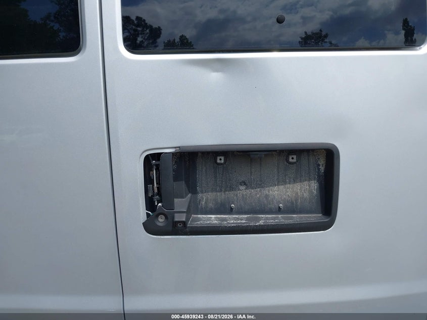 CHEVROLET EXPRESS PASSENGER 2020 VIN 1GAZGNFP8L1266748