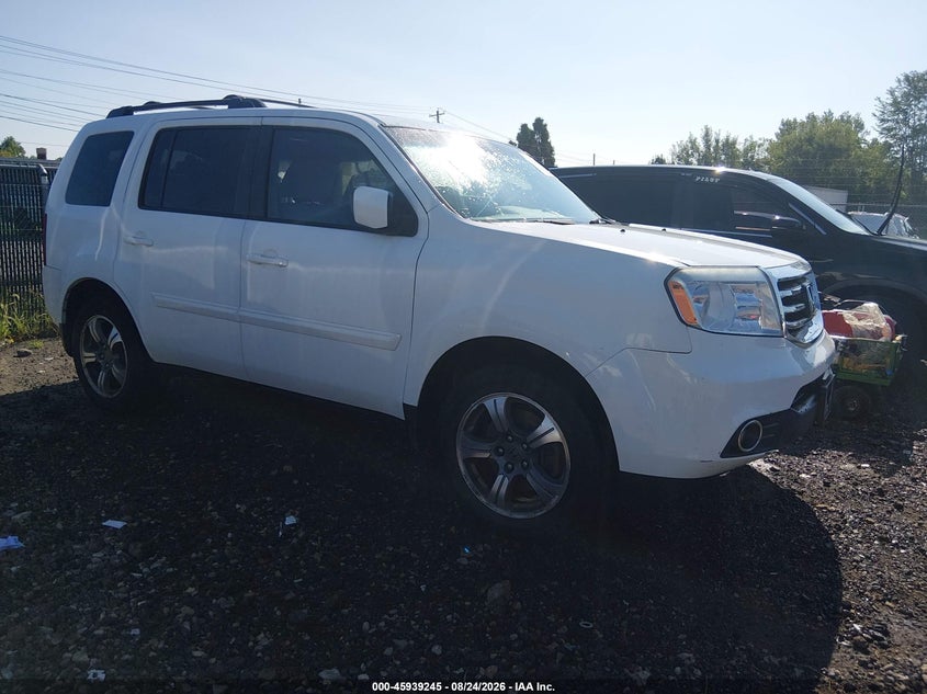 2015 HONDA PILOT auction photo 1