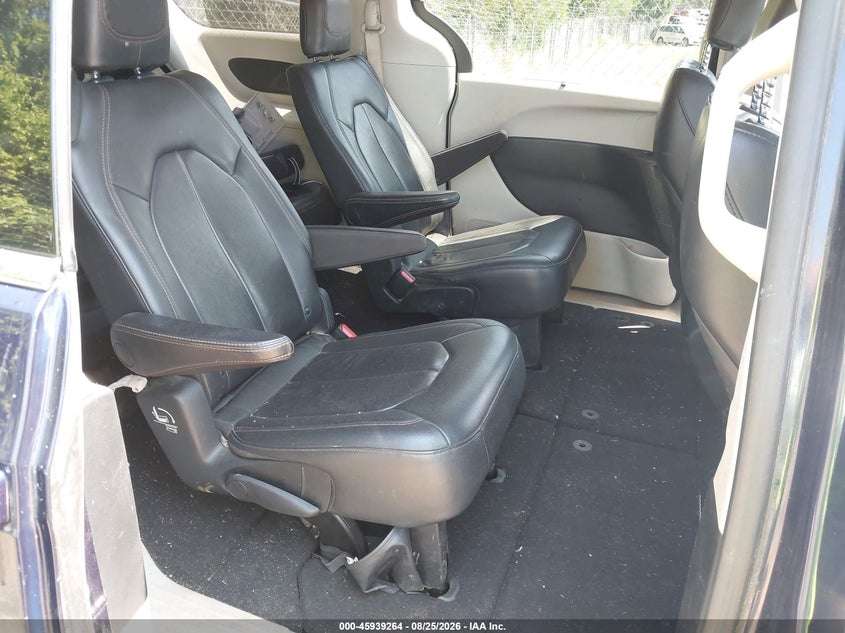 CHRYSLER PACIFICA 2017 VIN 2C4RC1BGXHR729719