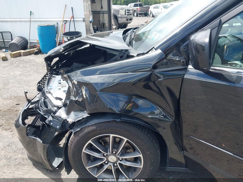 2017 DODGE GRAND CARAVAN auction photo 6