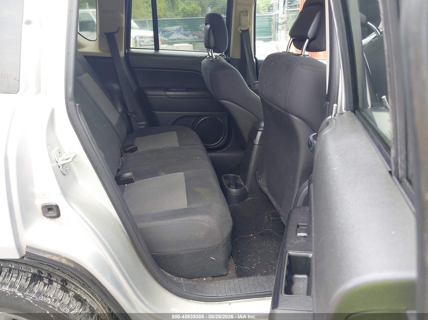 2011 JEEP COMPASS auction photo 8