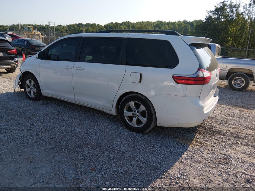 TOYOTA SIENNA - zdjęcie 3