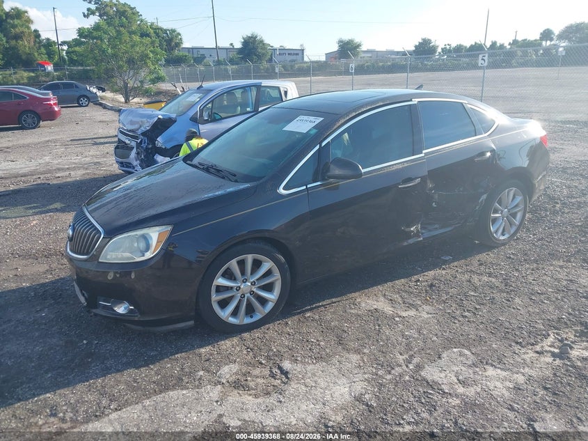 2012 Buick Verano, Левый бок, IAAI, VIN 1G4PS5SK6C4212690 — фото 2