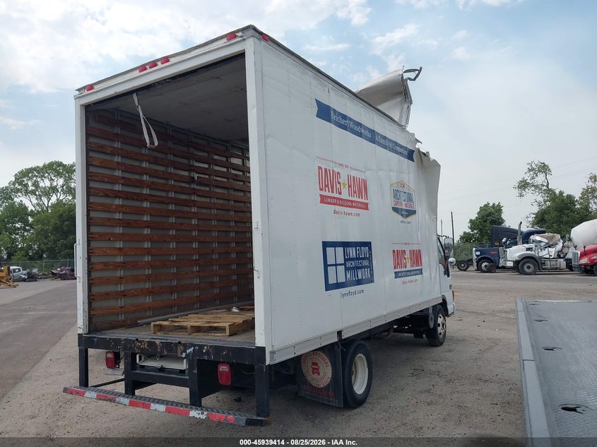 1999 CHEVROLET TILT MASTER W35042 auction photo 4