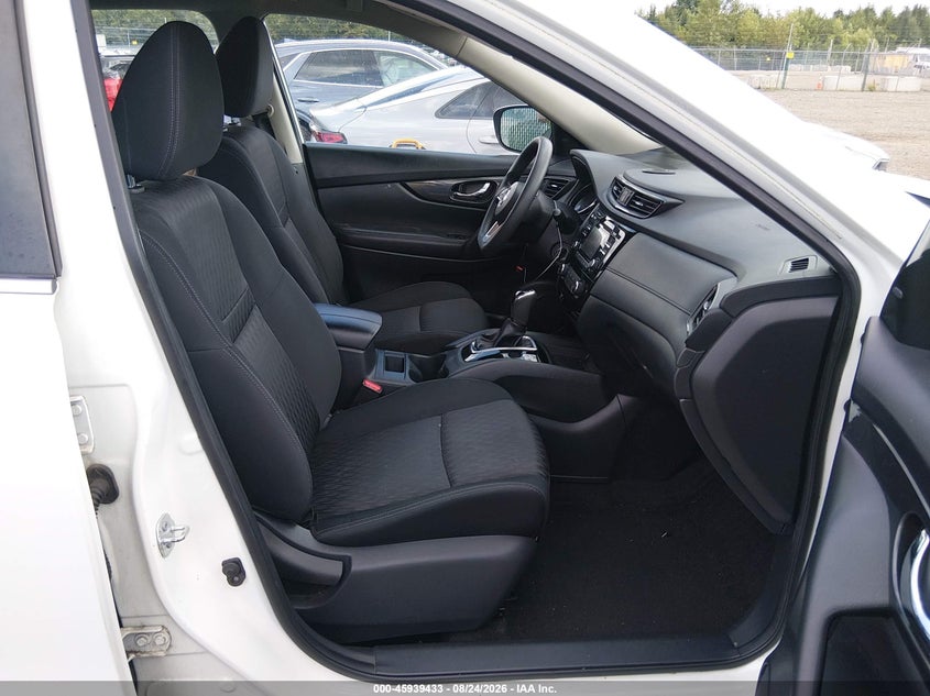 2017 NISSAN ROGUE auction photo 5