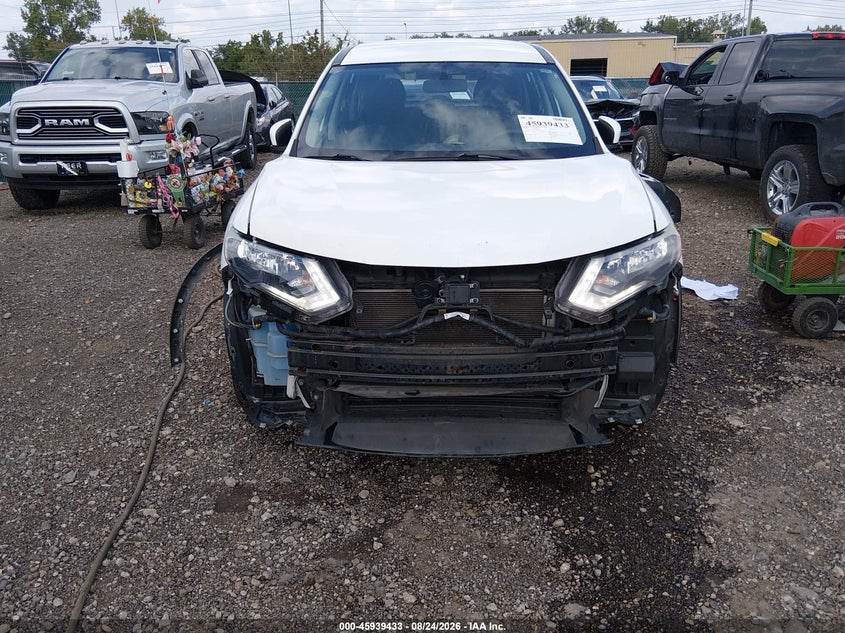 2017 NISSAN ROGUE auction photo 6