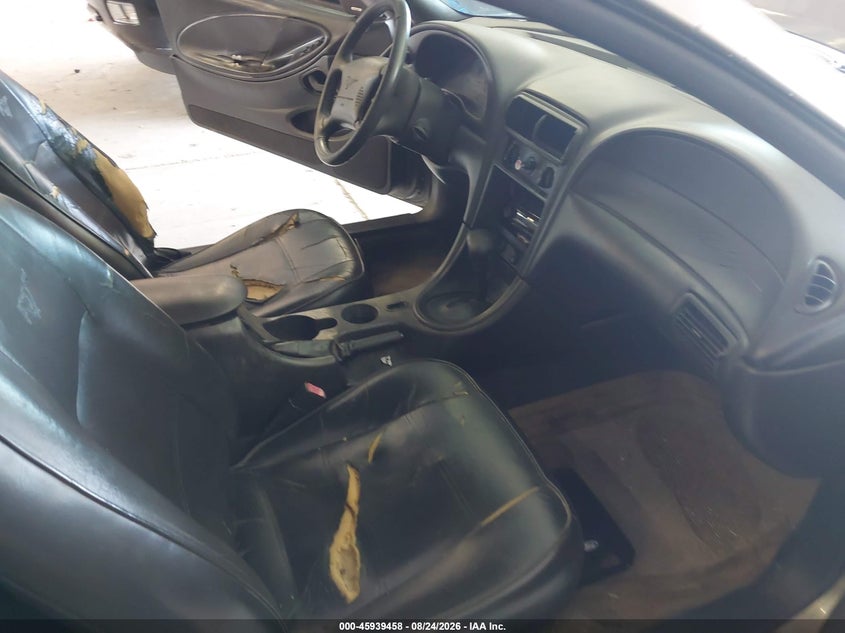 2002 FORD MUSTANG auction photo 5